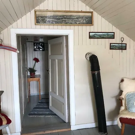 Charming Cabin By The Sea Leknes